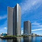 建物外観（左：サウス 右：ミッド）