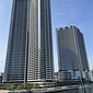 建物外観（左：サウス 右：ミッド）